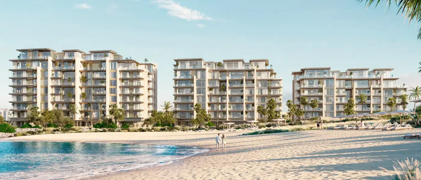 Solaya at La Mer