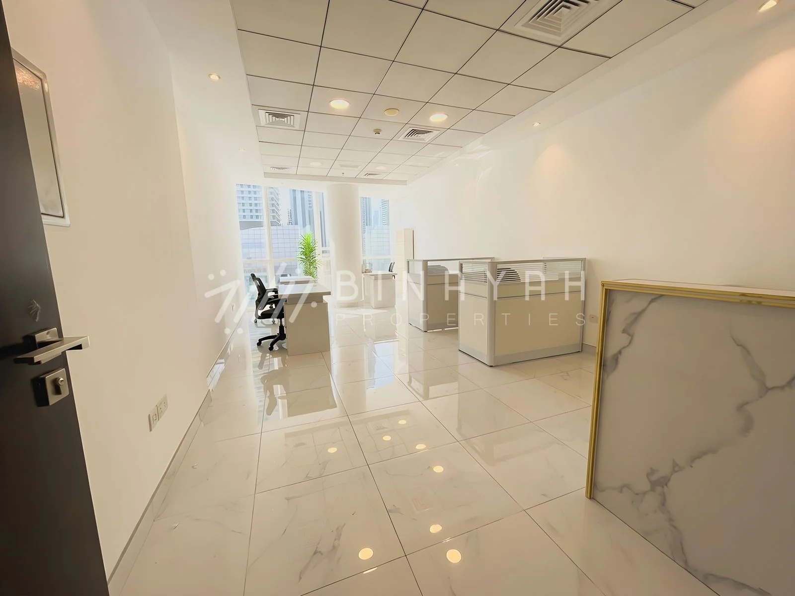 Vacant Upgraded Perfect For Small Business