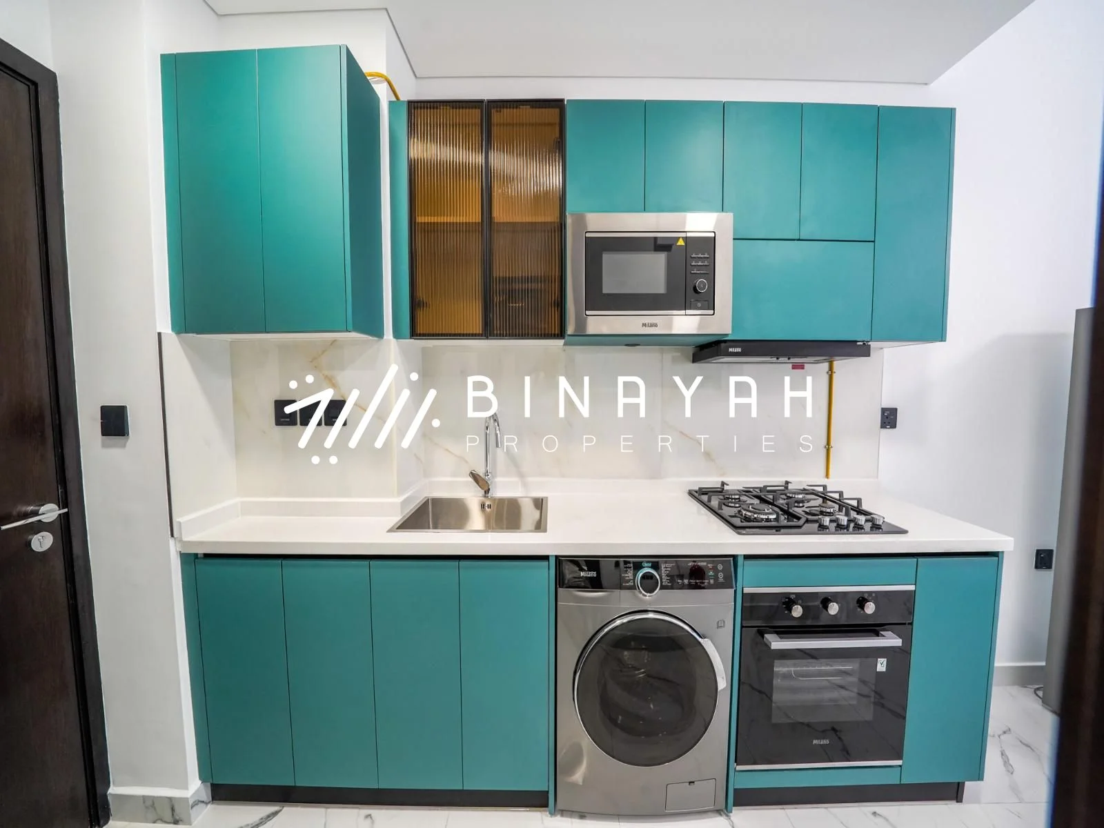 Pool View Fitted Kitchen Rented